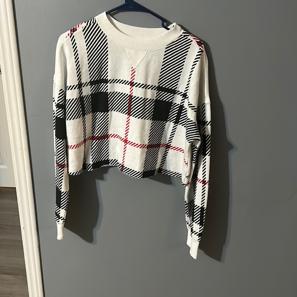 white sweatshirt with black and red plaid striping size small